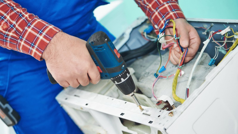 Salihli Esty Esty çamaşır makinesi kart tamiri – Su almama arızası orijinal parça ile giderildi. - Teknik servis örneği